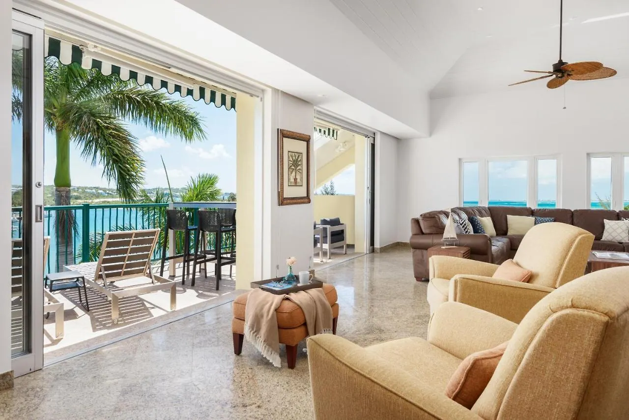 Aparthotel The Yacht Club Penthouse C14 à Providenciales
